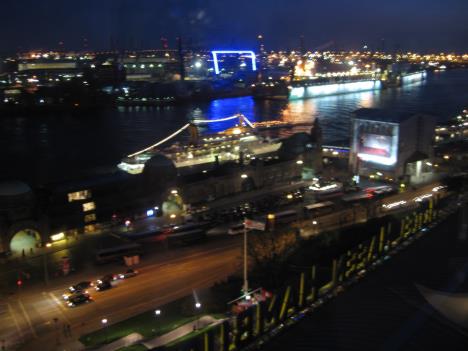 Hamburg 132.jpg   24kb   26.03.2021 22:30:15